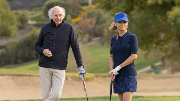 Lori Loughlin References College Admissions Scandal on Curb Your Enthusiasm