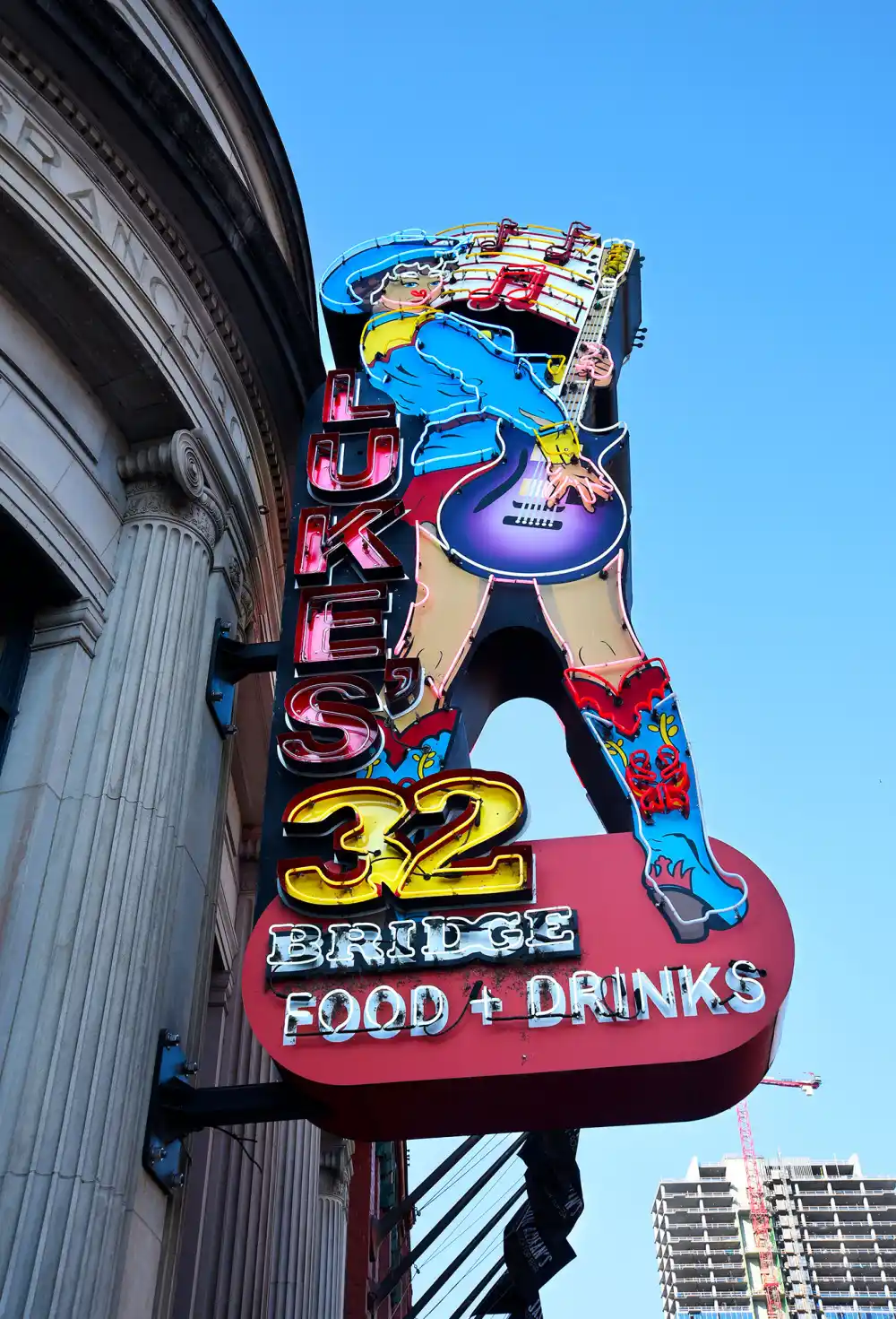 Luke Bryan Nashville Bar Is Investigated for Allegedly Overserving Missing Student Riley Strain 3