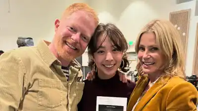Modern Family's Jesse Tyler Ferguson and Julie Bowen Watch Aubrey Anderson-Emmons' School Play