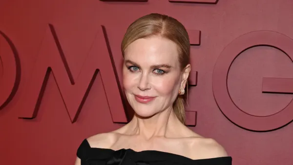 Nicole Kidman Cant Wait to Get out of Her Dress After a Red Carpet