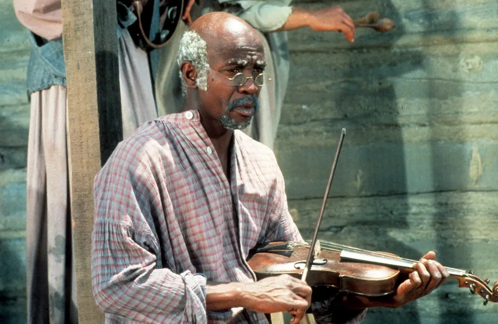 Officer and a Gentleman and Roots Star Louis Gossett Jr Dies at 87 2