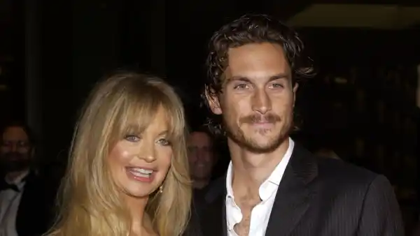 Oliver Hudson Unpacks the Childhood Trauma He Experienced With Mom Goldie Hawn