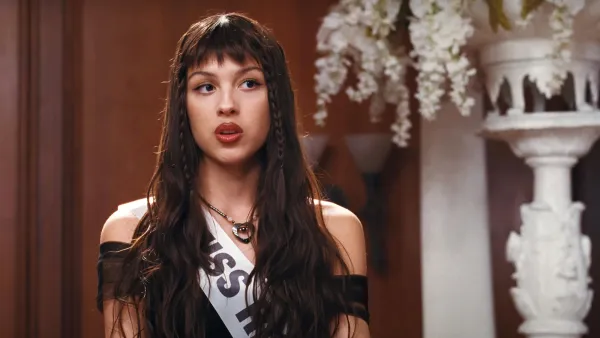 Olivia Rodrigo is a Beauty Pageant Queen on the Edge of a Breakdown in the Obsessed Video