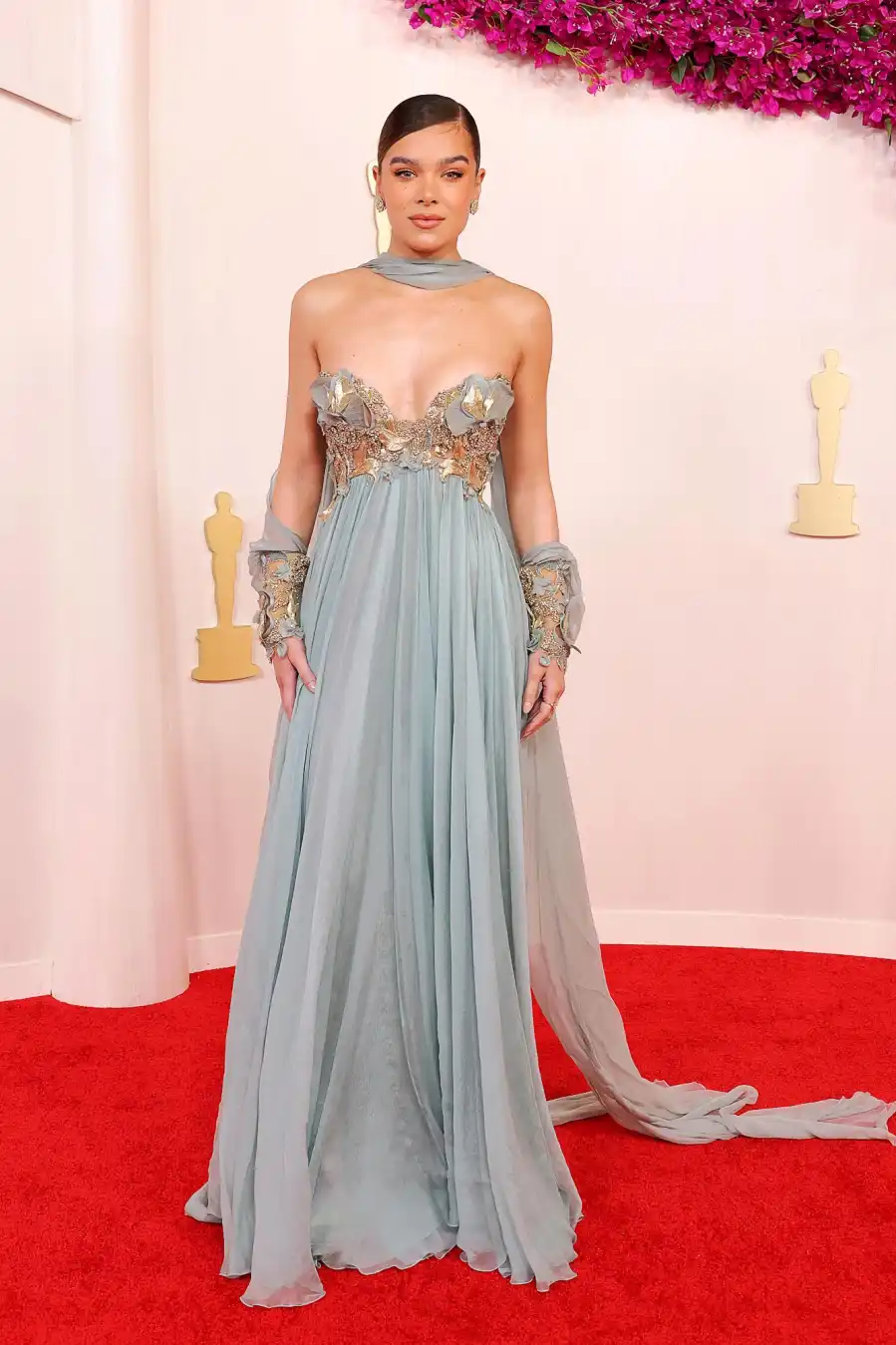 Oscars 2024 Red Carpet 96th Annual Academy Awards Arrivals 710 Hailee Steinfeld