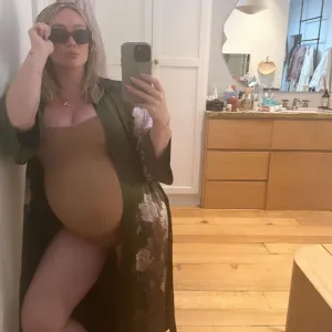 Pregnant Hilary Duffs Baby Bump