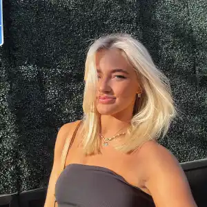 Rylee Arnold Chops Off 6 Inches of Her Hair into a Chic Lob and Harry Jowsey Approves