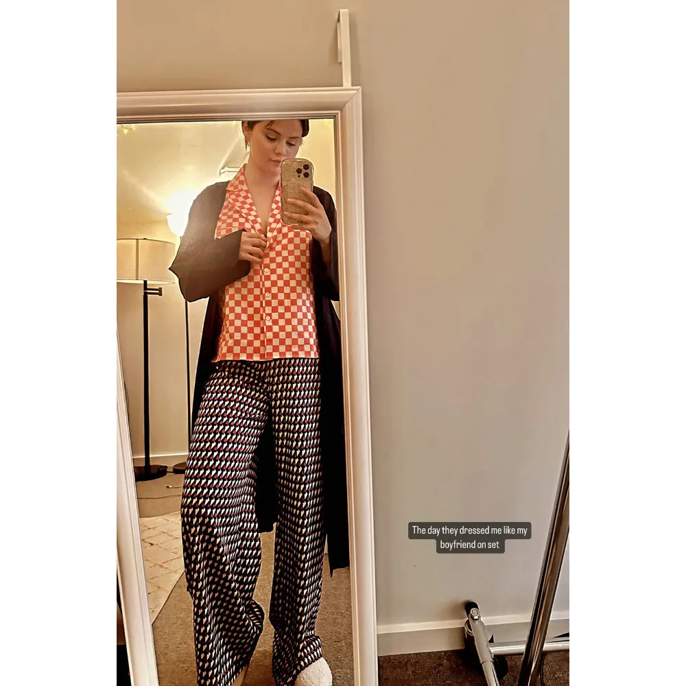 Selena Gomez Jokes &lsquo;Only Murders in the Building&rsquo; Wardrobe Is Just &lsquo;Like My Boyfriend&rsquo; Benny Blanco