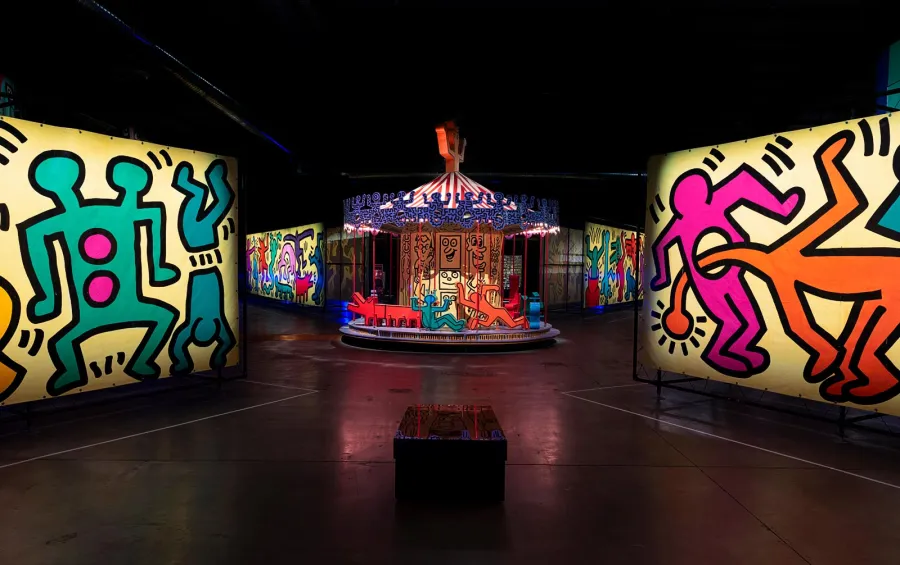 Selena Gomez and Boyfriend Benny Blanco Embraced Their Inner Fantasies at Luna Luna Art Exhibit 006