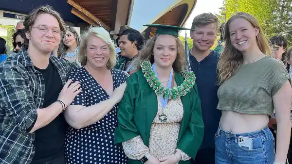 Sister Wives Star Garrison Brown Sister Savanah Still Having a Hard Time Understanding His Death