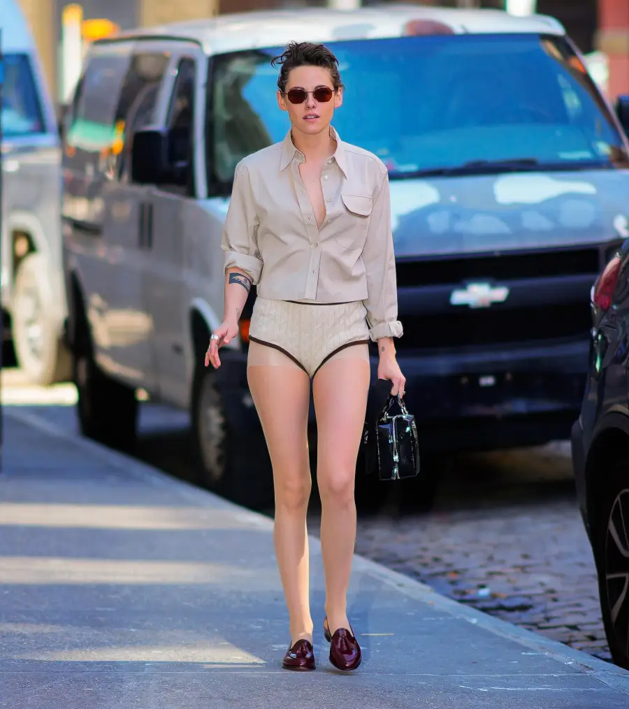 Stars Who Can Actually Pull Off the No Pants Trend 151