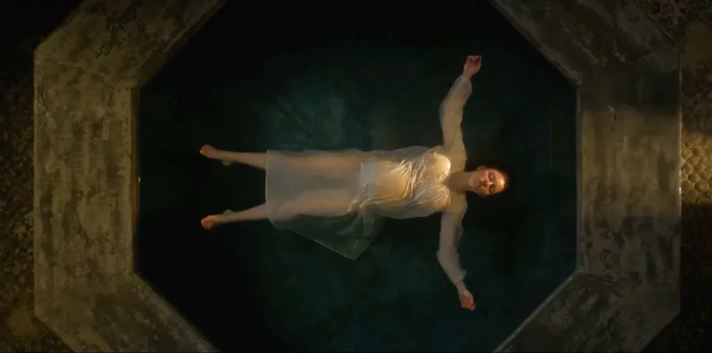 Sydney Sweeney Hid Candy In Her Fake Pregnancy Belly During Immaculate