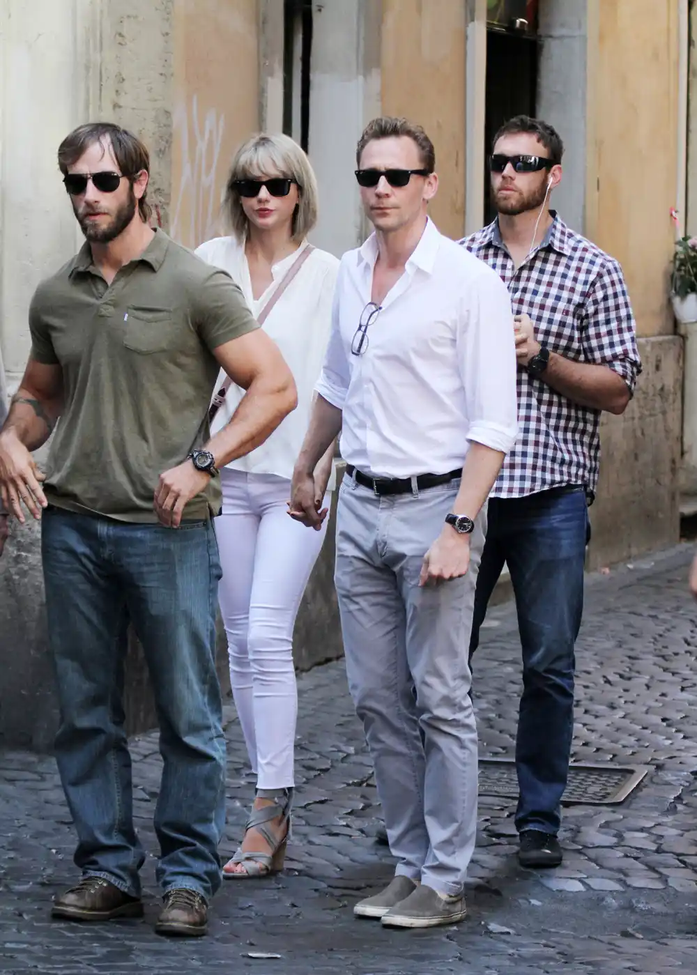 Taylor Swift&rsquo;s Vacations With Boyfriends Through the Years