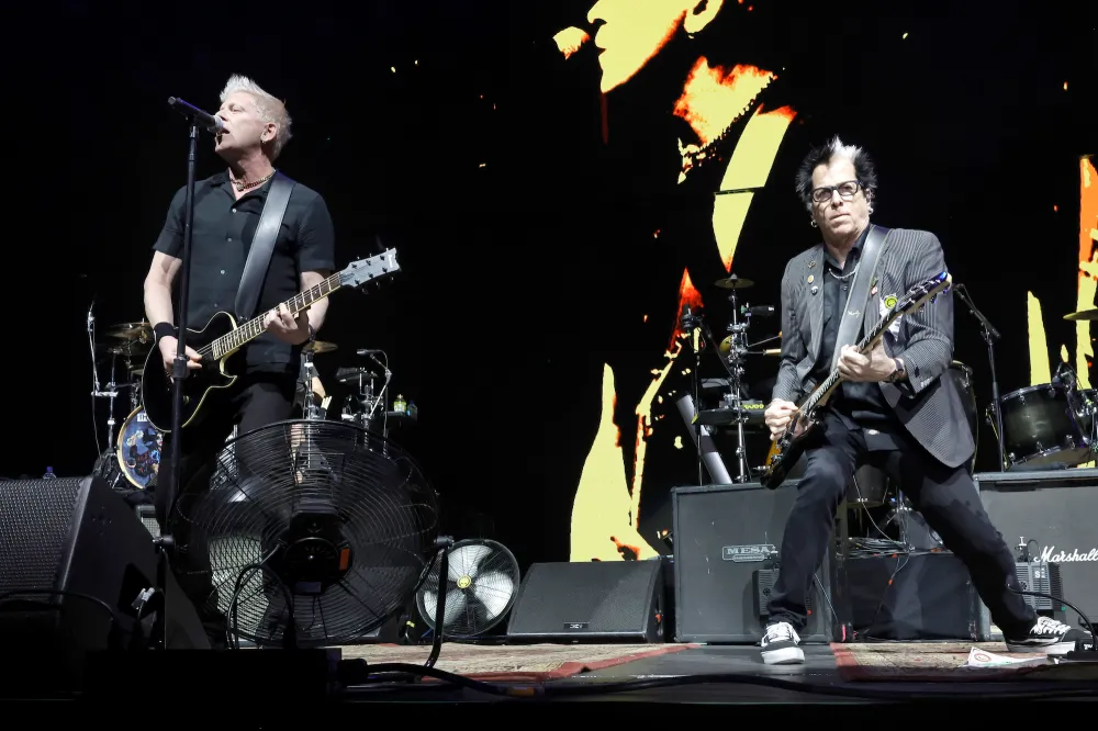 The Offspring Say Smash Album Still Sounds Real 30 Years Later