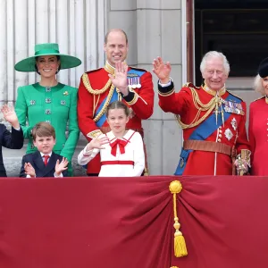 What Will the Royal Family Eat on Easter Their Former Chef Weighs In on the Menu