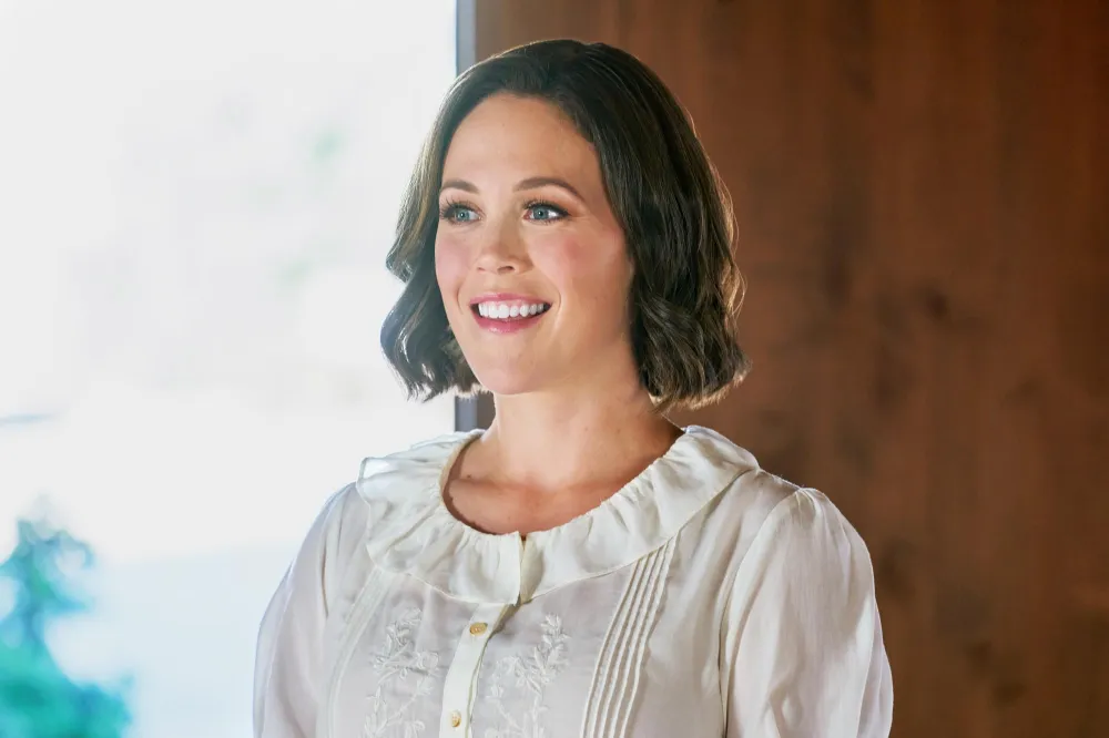 When Calls the Hearts Erin Krakow Says Nothing Is Official With Elizabeth and Nathan in Season 11