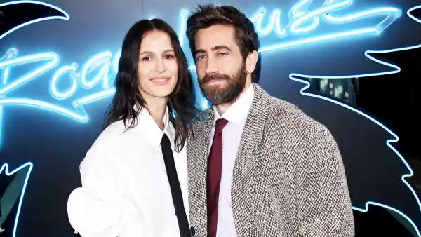 Jake Gyllenhaal and GF Coordinate With Ties