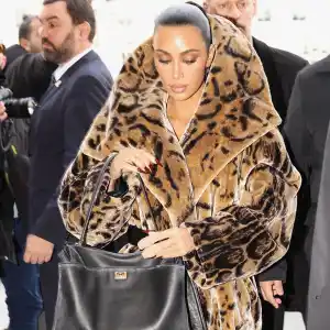 Kim Kardashian Spotted Outside Margielas Paris Fashion Week Show Bandaged Fingers