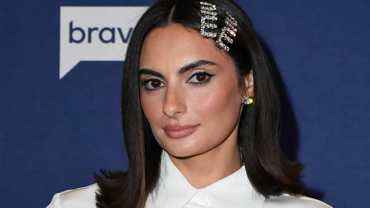 paige desorbo hair ribbon bow