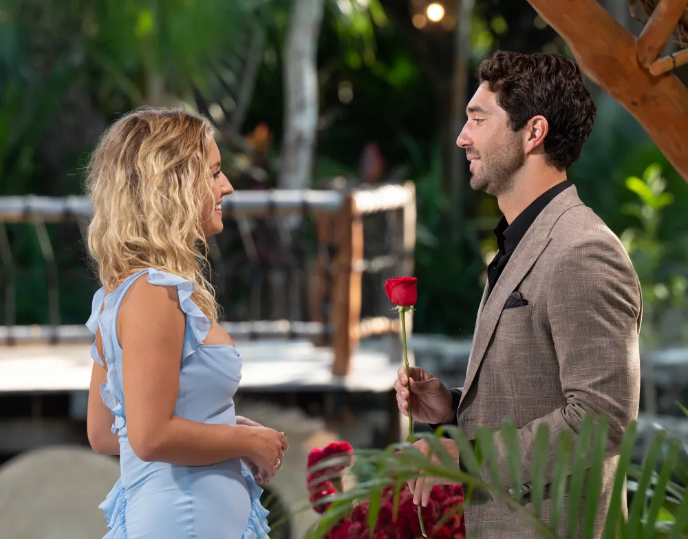 TikTok Star Connor Wood Thinks Daisy Kent&rsquo;s &lsquo;Got It in the Bag&rsquo; on &lsquo;The Bachelor&rsquo;