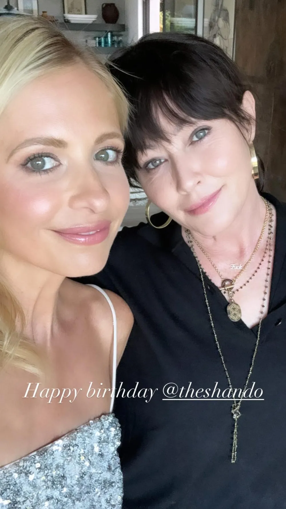 Sarah Michelle Gellars Birthday Gift for Shannen Doherty Is Flawless Friend Goals