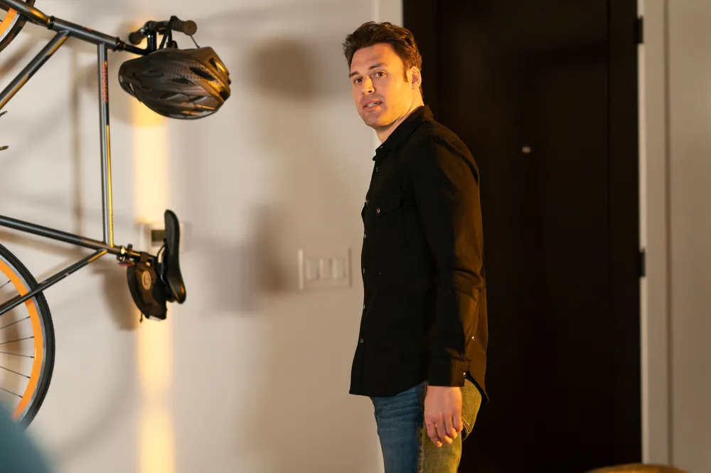 9-1-1&rsquo;s Ryan Guzman Says Eddie and Buck Will Be &lsquo;Stronger Than Ever&rsquo; After &lsquo;Vulnerable&rsquo; Coming Out Scene