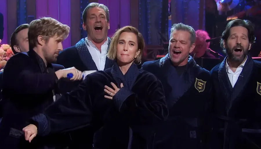 A Guide to Every Celeb Who Has Joined SNL s Five Timers Club Tom Hanks Emma Stone and More 565