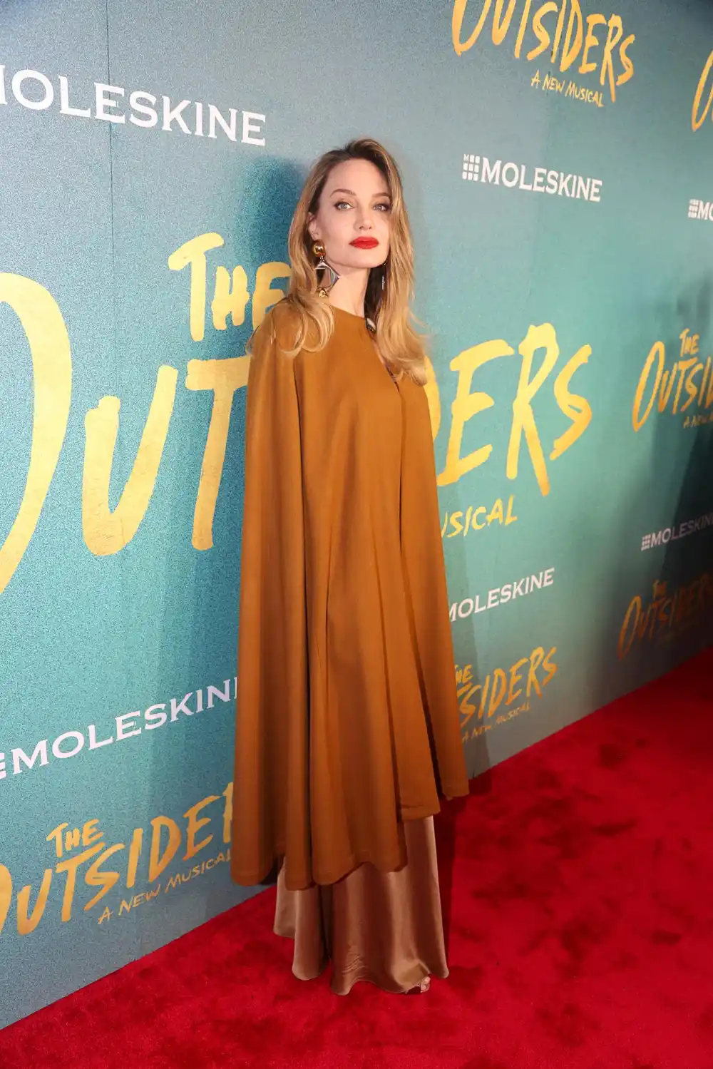 Angelina Jolie Walks &lsquo;Outsiders&rsquo; Red Carpet With Daughter Vivienne 629