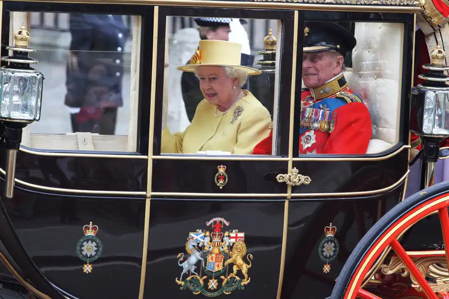Celebrate Prince William and Kate Middletons Anniversary With the Best Photos From Their Wedding
