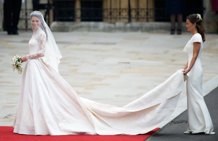 Celebrate Prince William and Kate Middletons Anniversary With the Best Photos From Their Wedding