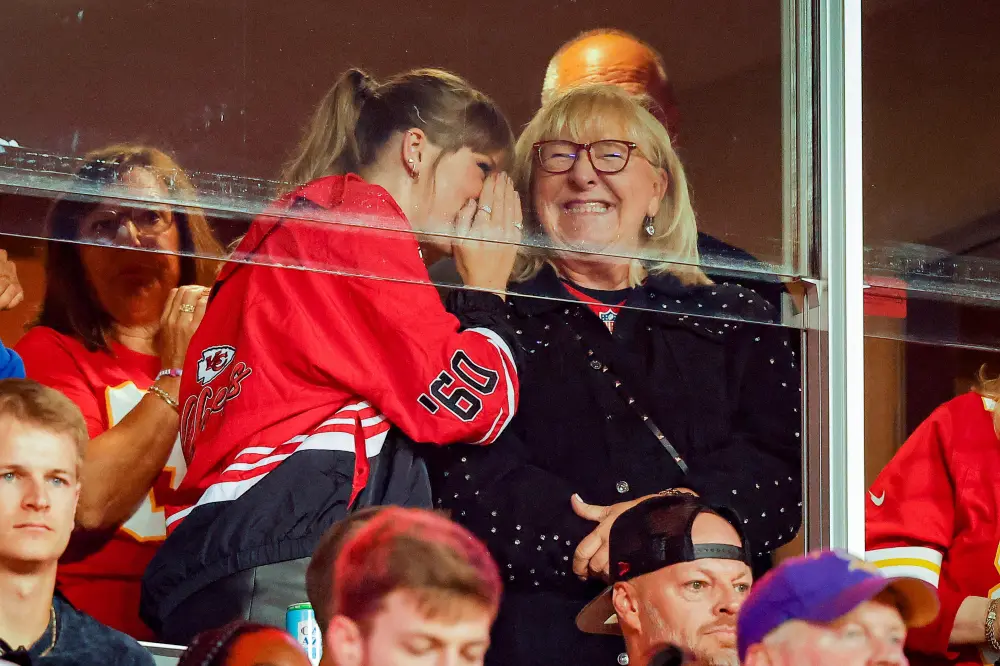 Donna Kelce Got to Hear Taylor Swift&rsquo;s &lsquo;The Tortured Poets Department&rsquo; Early- Her &lsquo;Best Yet!&rsquo; 217