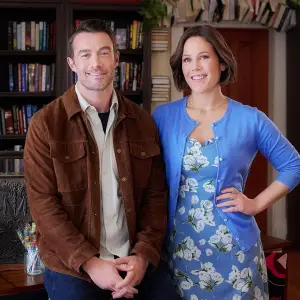 Erin Krakow Hopes Her New Movie Blind Date Book Club With Robert Buckley Gives Off a You ve Got Mail Energy 306