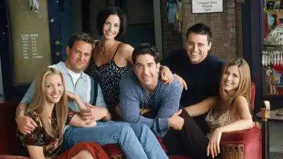 Feature Friends 2419 Luxury Handbag Shopping