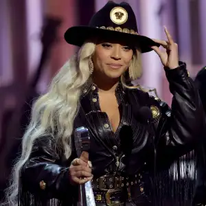 Beyonce calls out award shows and redcord labels
