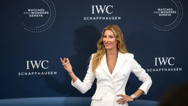 Gisele Bundchen Loose Top