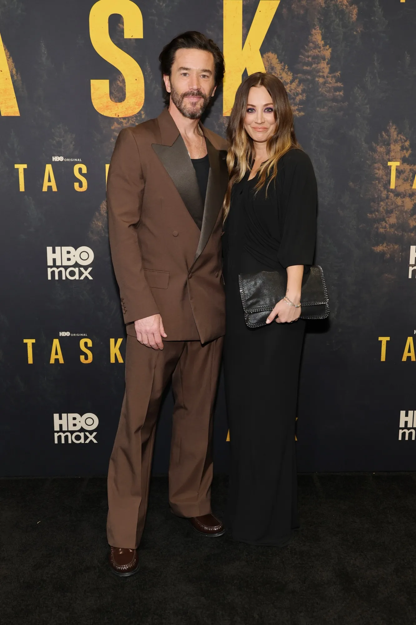 GettyImages-2233751722-tom-pelphrey-kaley-cuoco