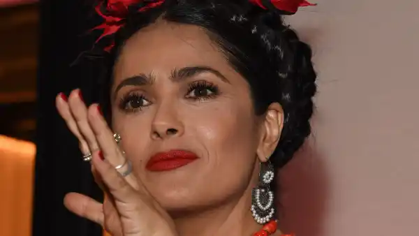 Salma Hayek vestida como Frida Kahlo
