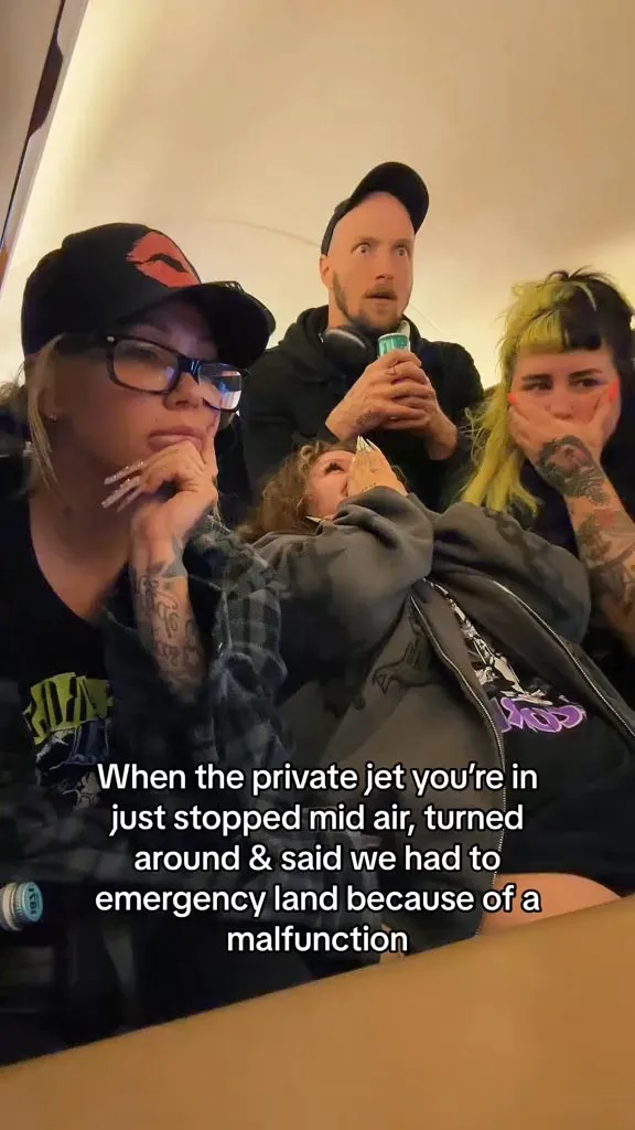 Jelly Roll and Bunnie XO s Plane Makes Emergency Landing En Route to CMT Awards I Swear We re Coming 308