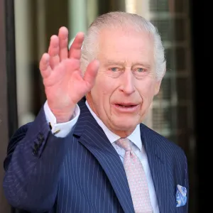 King Charles visits cancer centre as public engagements resume