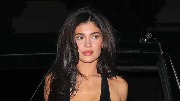 Kylie Jenner Shows Off Longer Hair and No Makeup Look 341