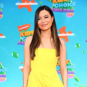 Miranda Cosgrove Recalls an iCarly Fan Who Told Her She Got Old