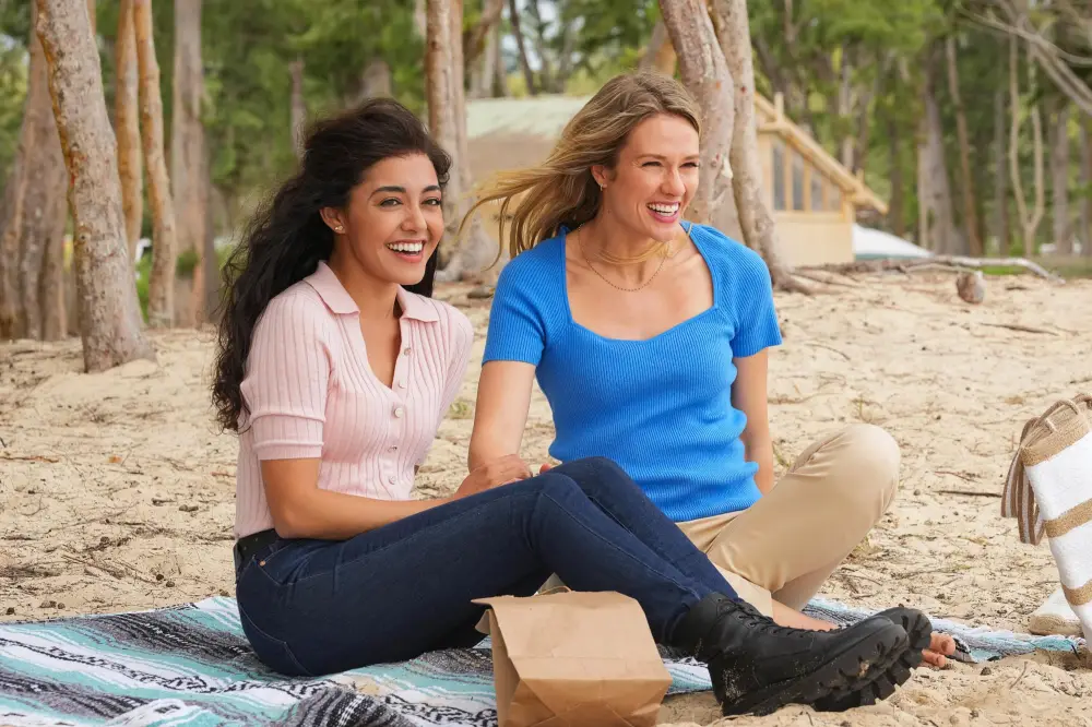 NCIS- Hawai i&rsquo;s Jason Antoon Has Crazy Idea About Ernie Officiating Lucy and Kate&rsquo;s Future Wedding 101