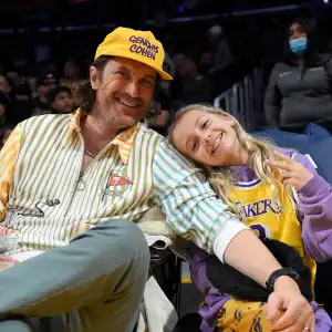 Oliver Hudson and Wife Erinn Bartlett s Family Album- Sweetest Moments With Their 3 Children 466