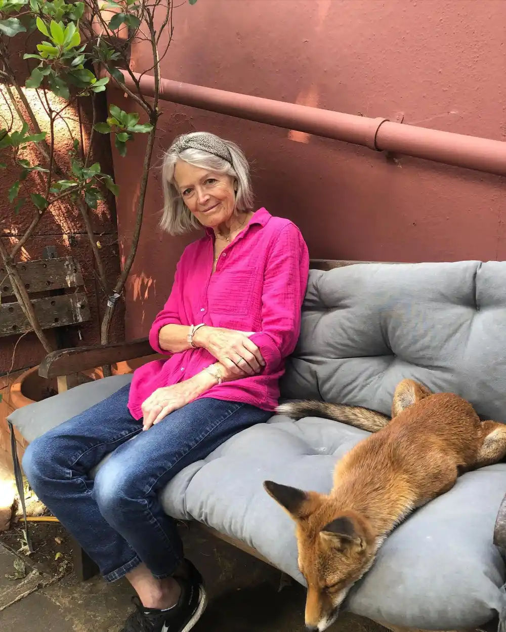 Kate Beckinsale Sparks Concern Posting Pics of Her Mom With a Black Eye: 'Yet Another F&ndash;king Blow'