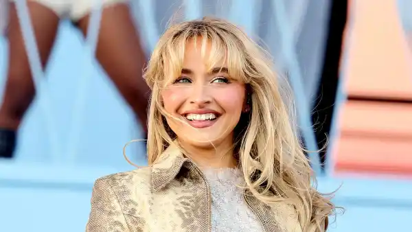 Sabrina Carpenter Coachella Beauty Breakdown 750