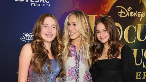 Sarah Jessica Parker Lets Kids Eat Cake and Cookies After Her Own Strict Upbringing 002