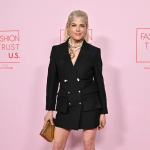 Selma Blair Walks 2024 Fashion Trust Awards Red Carpet Without Her Cane