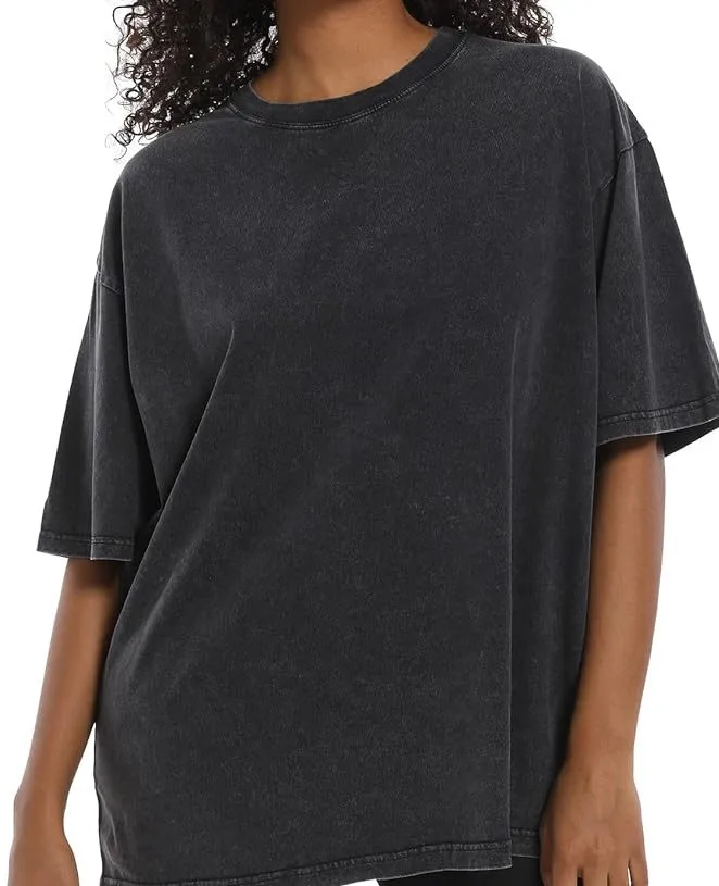 Black tshirt and model