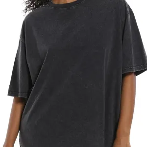 Black tshirt and model