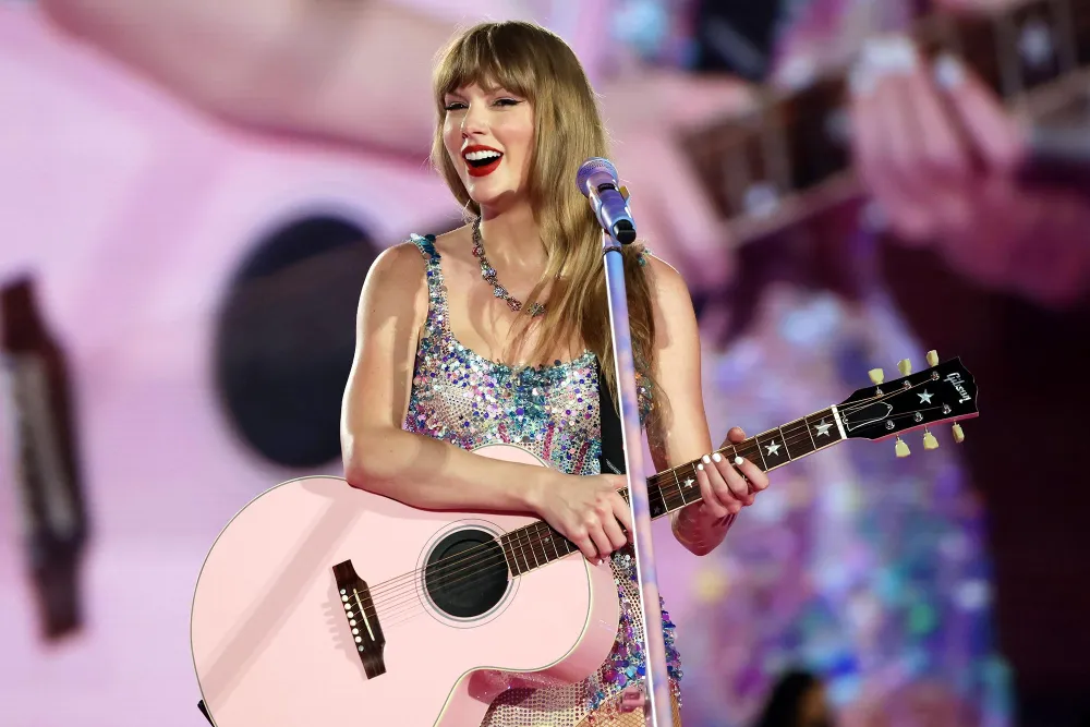 Taylor Swift Elementary School Teacher Says She Always Wrote Poetry