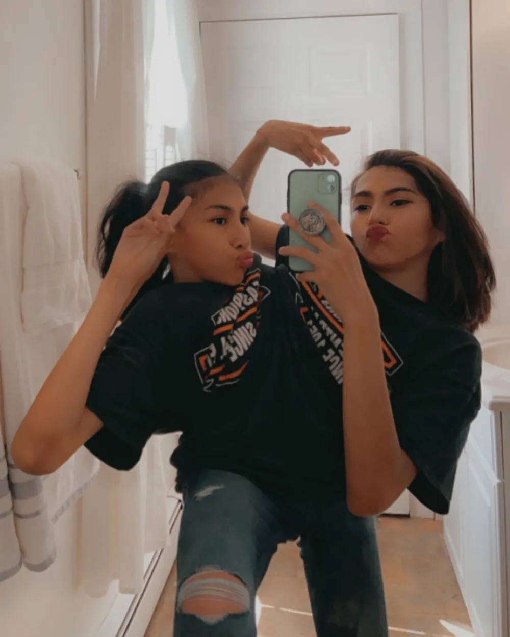 TikTokers and Conjoined Twins Carmen and Lupita Andrade Answer Questions 2